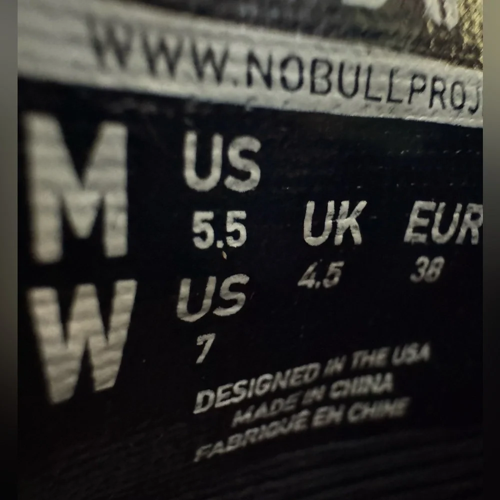 NOBULL stylish black